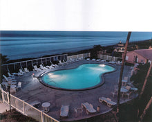 Load image into Gallery viewer, Share your Dreams | Junge Kunst aus der EU